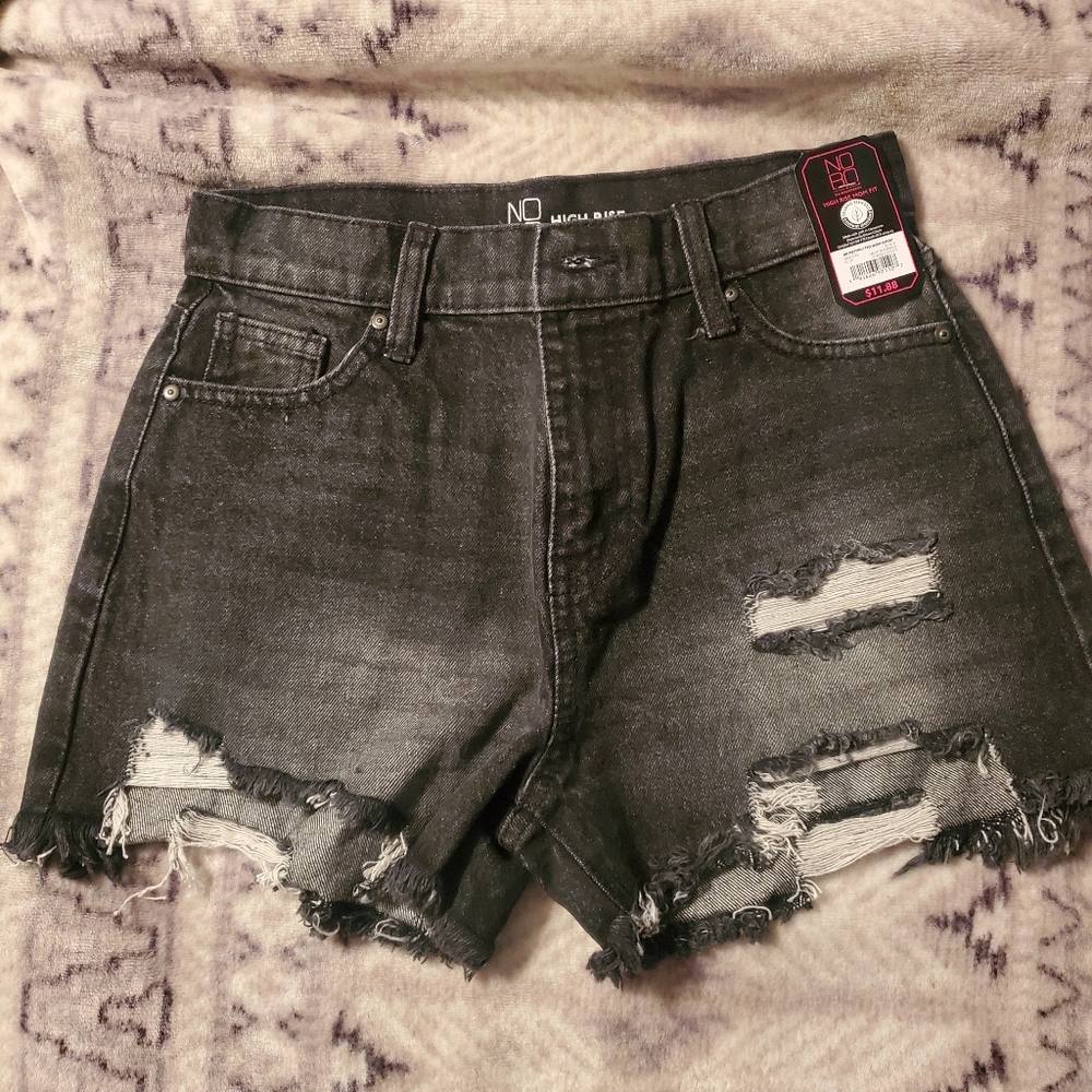 Set of No Boundaries Shorts